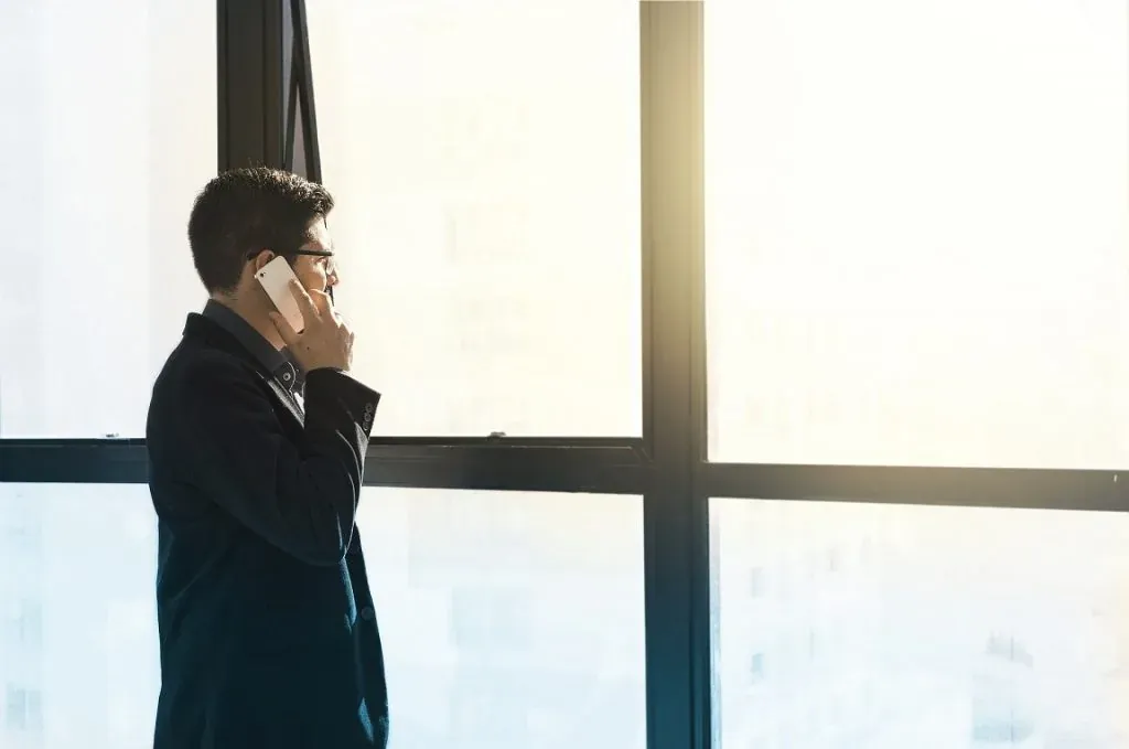 Mandant ruft beim Steuerberater an – das Telefon klingelt pausenlos.