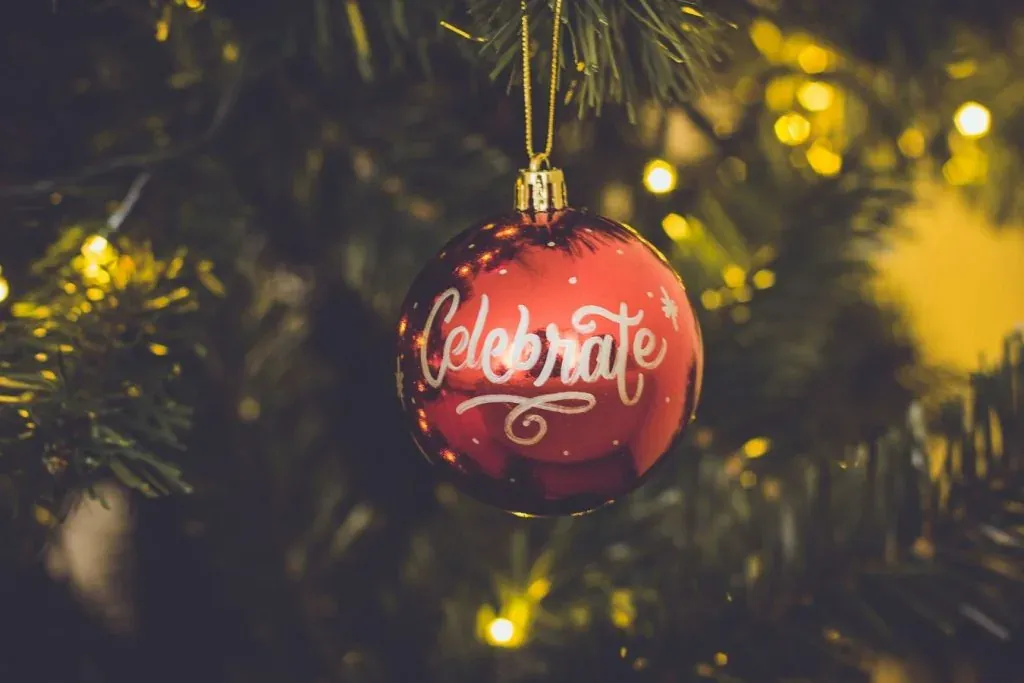 Telefonservice für Weihnachten: Entspannt feiern und trotzdem keine Anrufe verpassen.